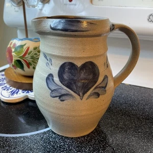 1992 Rowe Pottery Heart Pitcher with Handle Cambridge Salt Glaze Blue Accent - Picture 1 of 4