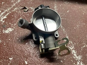 Porsche 993 3.8 Throttle Housing - Picture 1 of 3