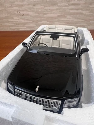 Modellino mini auto aperto KYOSHO 1/18 Toyota Century quasi nuovo - Immagine 1 di 4