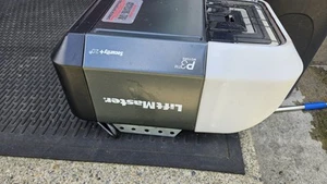 LiftMaster 8160W garage door opener with a P3 motor and Security+ 2.0 technology - Picture 1 of 9