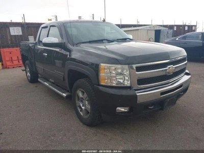 Used Washer Fluid Reservoir fits: 2010 Chevrolet Silverado 1500 pickup  Grade A - Image 1 of 4