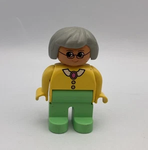 Lego Duplo Building Block Toy Figure Vintage GRANDMA Nana Grey Hair Woman Old - Picture 1 of 2