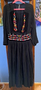 Free People Damen PS Maxikleid schwarz bestickt Blumen Folk Samt Hippie - Bild 1 von 9