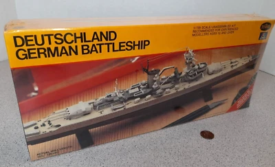 Testors NEW Italeri DEUTSCHLAND GERMAN BATTLESHIP 1/720 Scale Model Kit SEALED - Image 1 of 4
