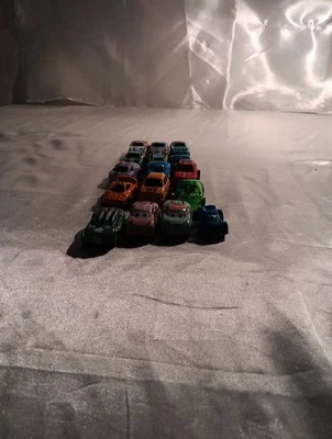 Mixed Lots Of (16) Mini Cars - Image 1 of 4