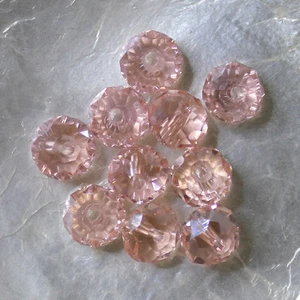 10 PUMPKINS - Bohemian Crystal - 6 x 8 MM - LIGHT PINK - Picture 1 of 2