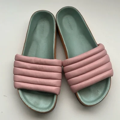 Isabel Marant Etoile Talla 5.5 Holden Crossover Metálico Plateado Acolchado Sandalias Planas Foto 1 de 4