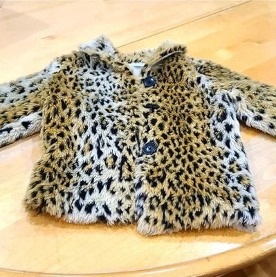 Jaqueta de pele sintética de leopardo para meninas pequenas - Imagem 1 de 4