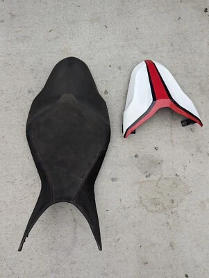 17-20 DUCATI SUPERSPORT S ASIENTO TRASERO CUBIERTA TRASERA ASIENTO OEM #4729 Foto 1 de 4