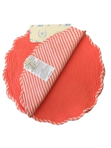 NEW Rachel Ashwell The Prairie 4 Round Placemats Reversible Pink Matelasse - Picture 1 of 3