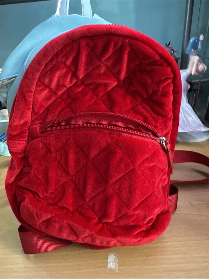 Mini mochila de terciopelo rojo Foto 1 de 1