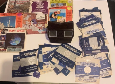 Vintage BAKELITE. Viewmaster with GOOD COLLECTION  OF OLD REELS - Image 1 of 4