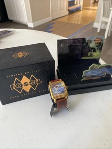 Orologio vintage Fossil 1992 edizione limitata dipinto a mano AUTO BLU con SCATOLA #W15 - Foto 1 di 4