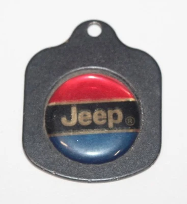 Llavero vintage Jeep rojo negro azul acrílico logotipo metal lengüeta hecho en EE. UU. Foto 1 de 4