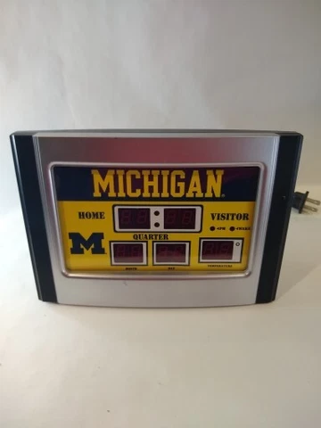 UNIVERSITY OF MICHIGAN Football RARE Scoreboard Alarm Clock Temperature NCAA Cover