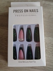 False Nails Dark Jade Green Nude Pink Diamante Mix Match Glitter Stiletto - Picture 1 of 1