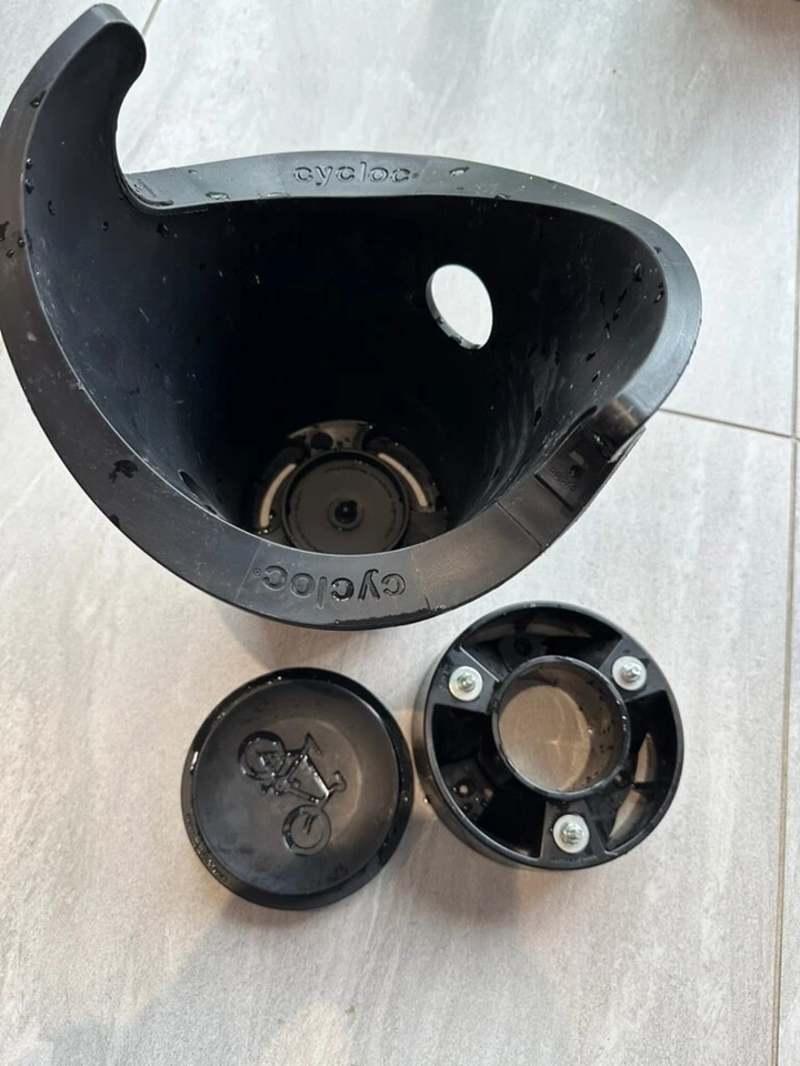 Cycloc bike bracket - Image 1 of 1