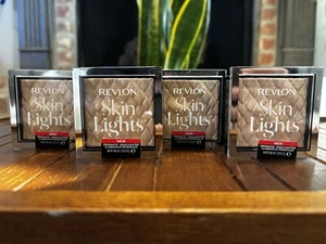 Revlon Skinlights Daybreak Glimmer 201 Prismatic Bronzer  (4) - Picture 1 of 2