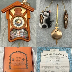 Orologio da parete Bradford Exchange Jürgen Scholz ""Happy Tails"" gattino finitura acero arte - Foto 1 di 10