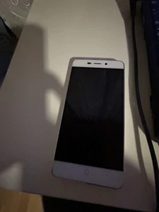 ZTE Blade A452 - Zdjęcie 1 z 2