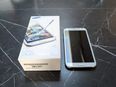 Samsung Galaxy Note 2/II 16GB Smartphone Modell GT-N7100 (O2 gesperrt) - Bild 1 von 4