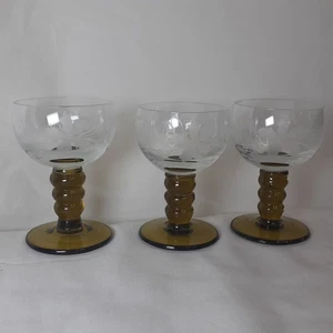 Juego de 3 Mini Copas Tallos de Oliva Vidrio Transparente con Hoja y Uva Diseño Esmerilado - Imagen 1 de 8