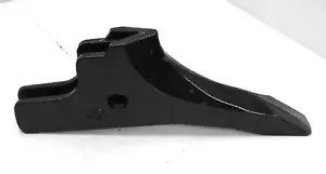 Unverferth Zone Builder Ripper Point Fits 3/4" Shank 67948B & 67675B Black - Picture 1 of 9