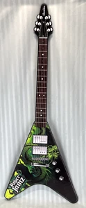 Paper Jamz Guitar Wow Wee 2009 Flying V Green Black Dragon - Not Working - Picture 1 of 9