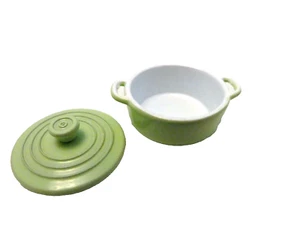 Dolls House Casserole Dish Pale Green Enamel Accessory Miniature 1:12th Scale - Picture 1 of 6