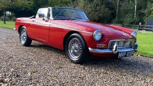 mgb roadster 1967 MK1 . Lovely example , Red and Chrome wires. - Picture 1 of 20