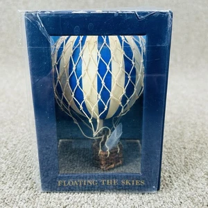 Authentic Models Hängedekoration Floating in the Skies Blue, Ballon AP160D - Picture 1 of 14