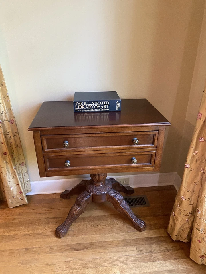 MUEBLES MARTHA STEWART SIGNATURE™ con BERNHARDT Foto 1 de 3