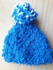 babies chunky blue hat with blue and white pom pom - Picture 1 of 1