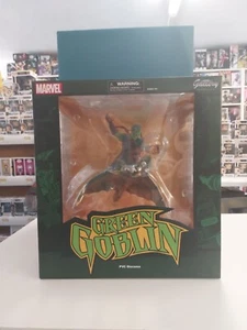 Action Figure Marvel Green Goblin. Diamond Select. Gallery Diorama. Nuovo. - Foto 1 di 13