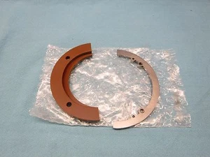 APPLIED MATERIALS LOWER CENTER GAS FEED CLAMP DPS2 0104-09123 - Picture 1 of 3