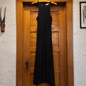 WD.NY schwarzes plissiertes ärmelloses langes Kleid Damen Medium - Bild 1 von 8
