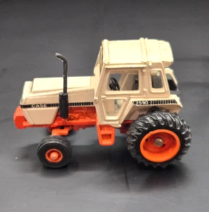 Tractor Ertl Case 2590 de colección con cabina y FWA, diecast 1/64 - Imagen 1 de 10