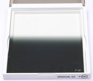 COKIN P 121 Gradual G2 NDx8 - Neutral Density - + Case - Picture 1 of 2