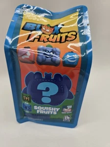 Neu Blox Fruits Squishy Figuren Mystery Blind Bag Serie 1 PhatMojo Marke versiegelt - Bild 1 von 7