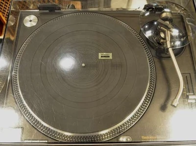 Technics SL-1200MK4 Black direct drive DJ turntable Direct Record player 14.5W - Image 1 of 4