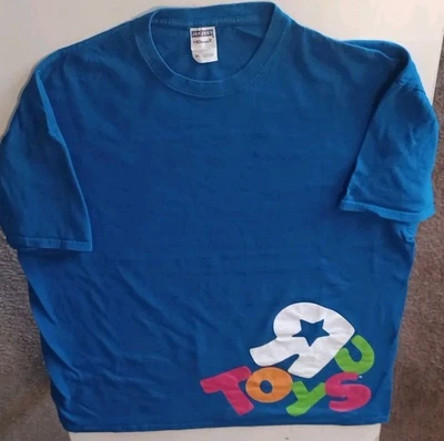 Toys R Us Original Employee Blue T-Shirt Size M Gildan Tag - Image 1 of 4
