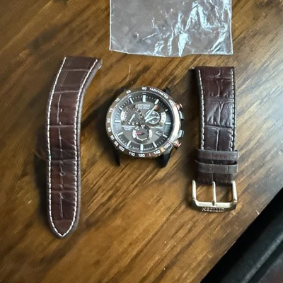 Citizen Radio Control Calendario Perpetuo Cronógrafo E650 Esfera Chocolate Foto 1 de 4