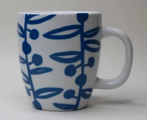 Moderne Punze blau und weiß Design Beerenrebe Kaffee Tee Becher Tasse - Bild 1 von 8