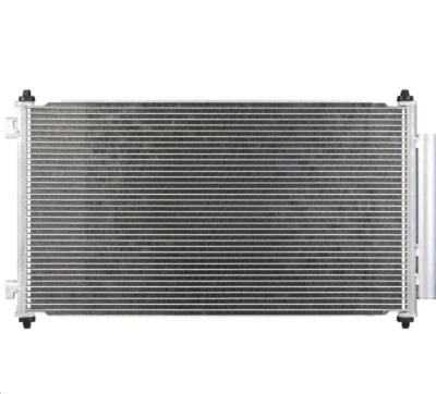 Condensador de aire acondicionado universal - flujo paralelo UAC CN 3599PFC se adapta a Honda CR-V ¡NUEVO! Foto 1 de 4
