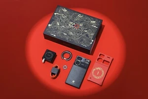 Nubia Z60 Ultra Dragon Year Limited Edition Snapdragon 8 Gen 3, 24GB+1TB - Picture 1 of 8