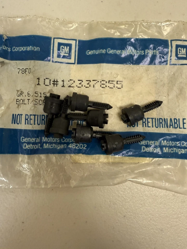 Lote de 7 tornillos para cubierta de volante Monte Carlo SS NOS 1984-1988 12337855 Foto 1 de 1