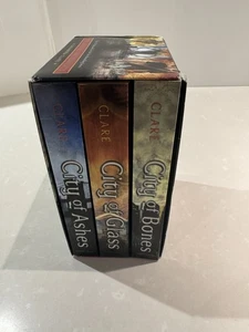 The Mortal Instruments by Cassandra Clare Used See Pictures - Imagen 1 de 7