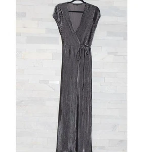 HYFVE Maxikleid Wickeloptik vorne V-Ausschnitt Samt gerippt schmal oder Staubtuch grau S Party - Bild 1 von 5