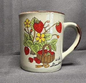 Vintage Wilde Erdbeere Kaffeebecher Tasse Steingut braun gesprenkelt Obst MCM 70er Boho - Bild 1 von 5