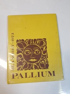 1973 BLANCHET HIGH SCHOOL YEARBOOK SEATTLE, WASHINGTON PALLIUM - Picture 1 of 5
